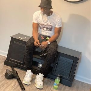 Meet your Posher, Dee